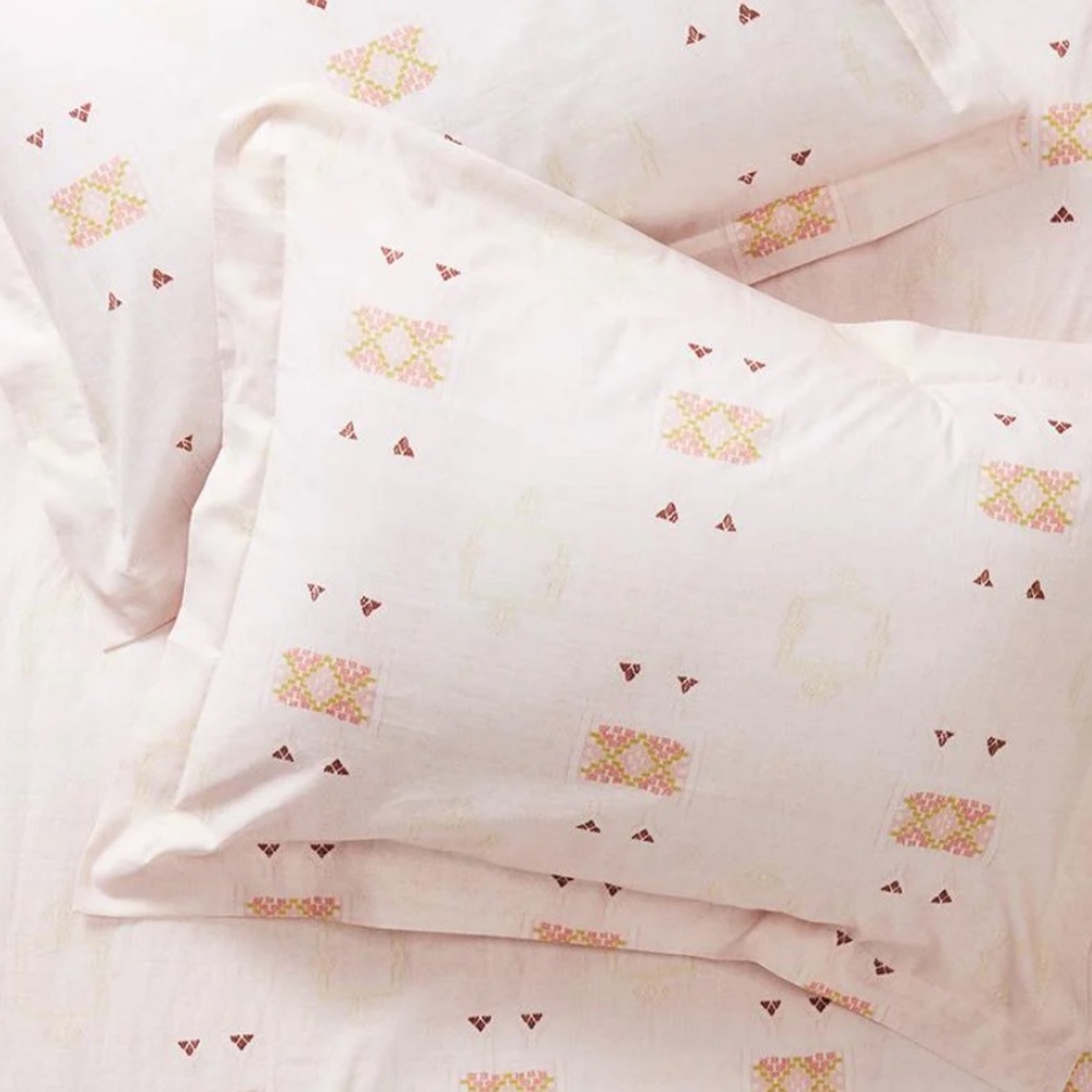 St. Frank Blush Cactus Silk Twin Duvet